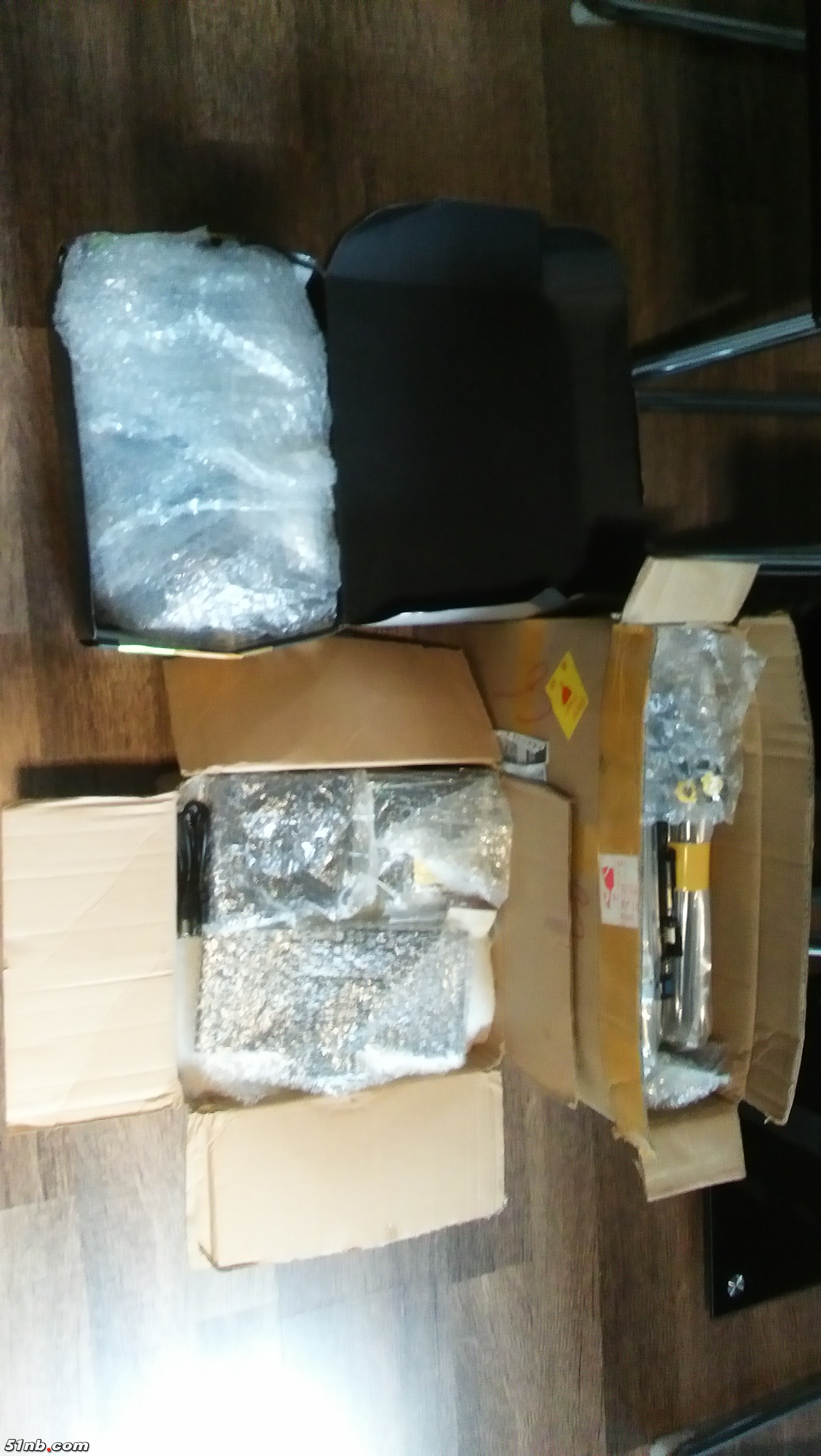 全体三个箱子打包完－2631独占一个