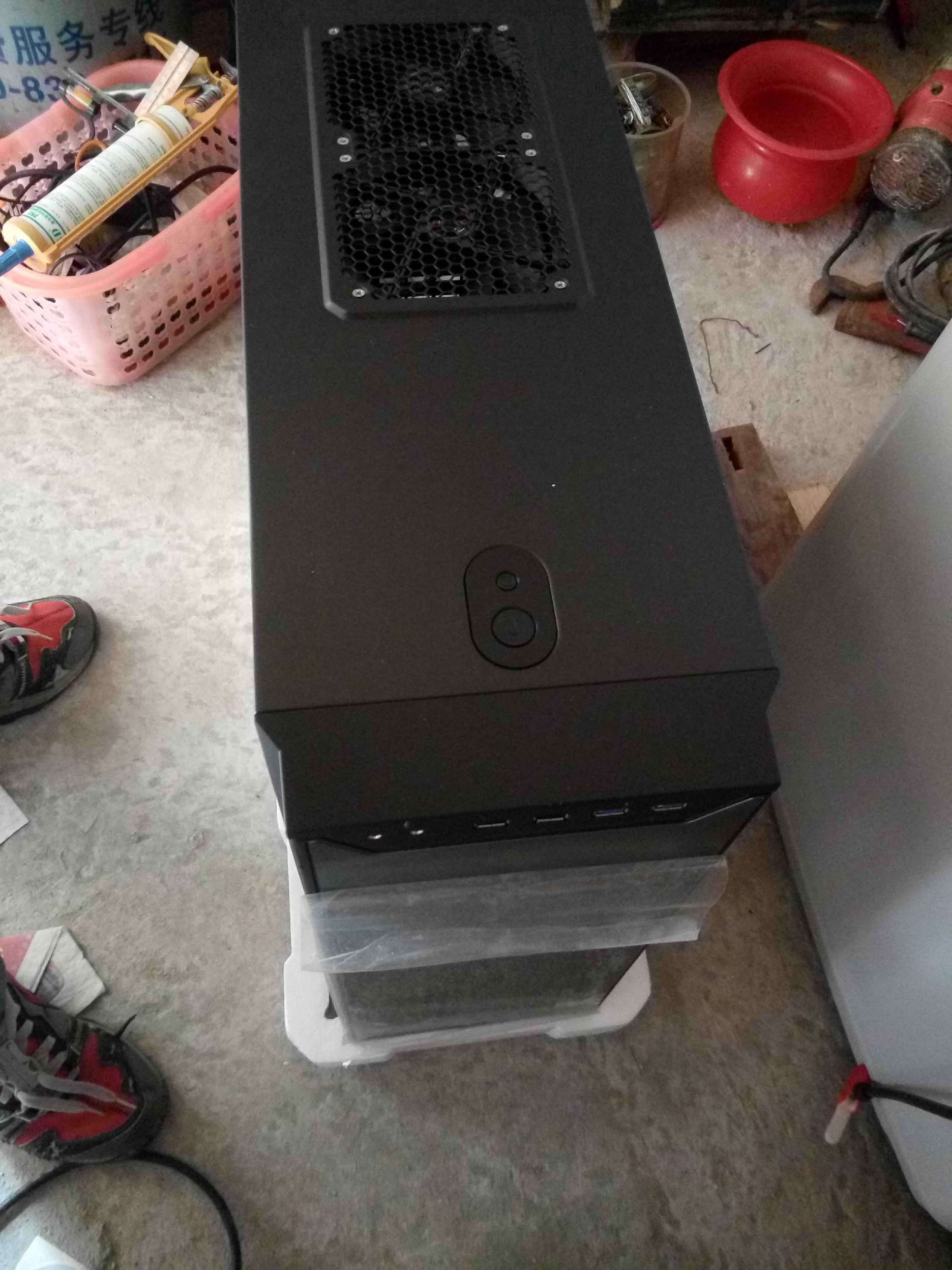 朋友送的，JD货，到手只拆开看过，太大没地方放，一直闲置。  ￥380
