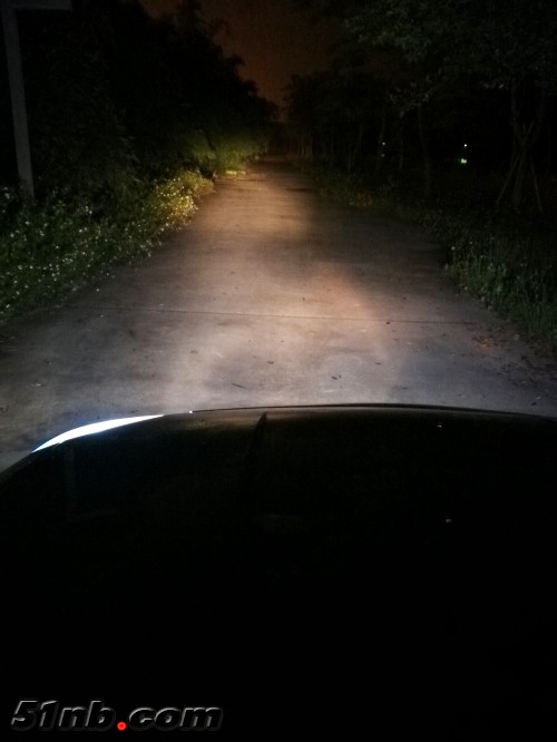 原卤素灯远光.jpg