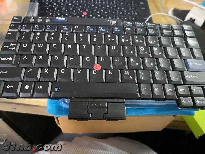 205813pda741au5p4femem.jpg