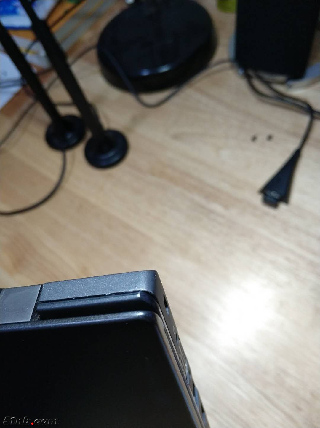 C壳的形变还在D壳换掉了