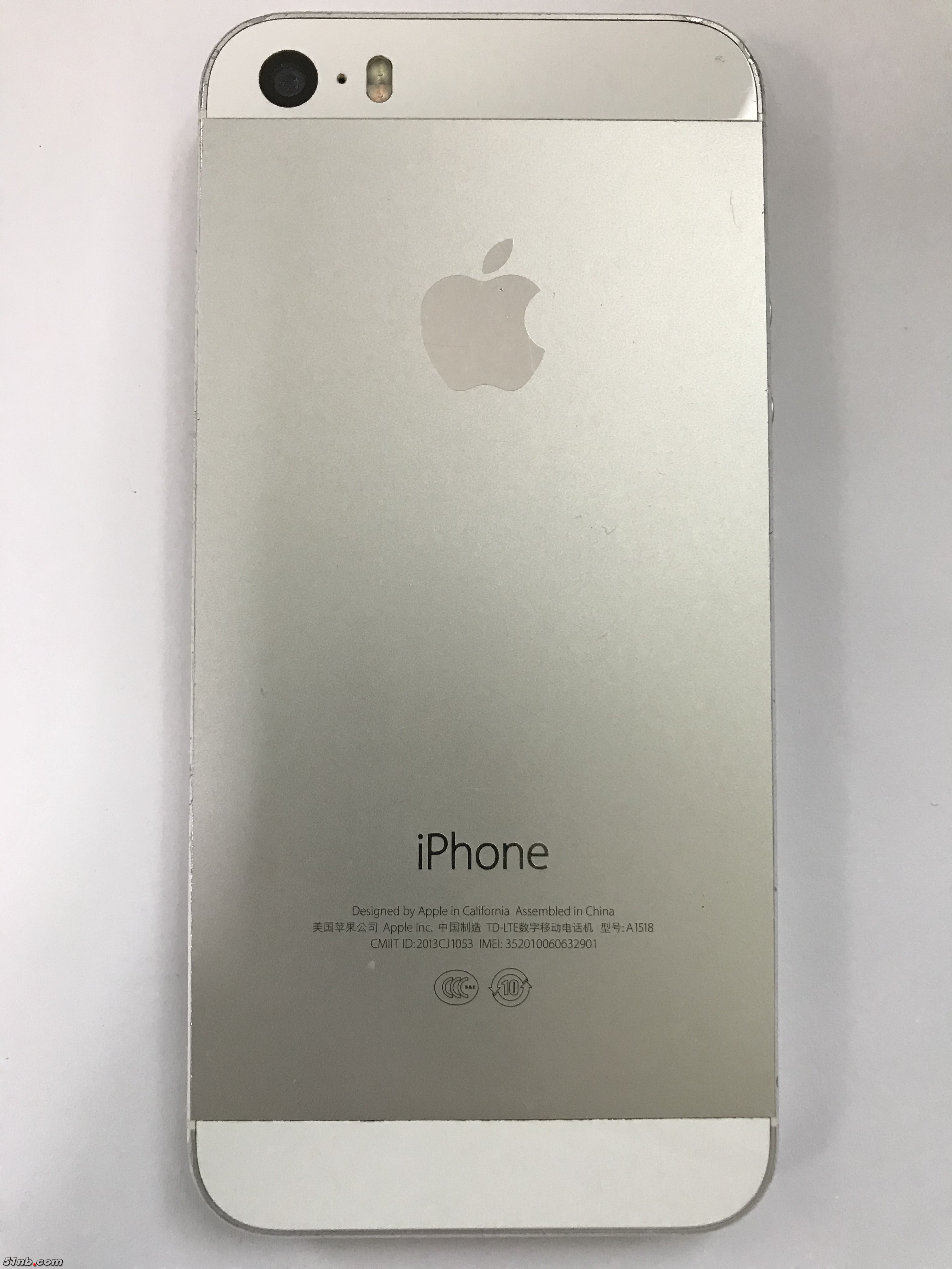 908697176.jpg
