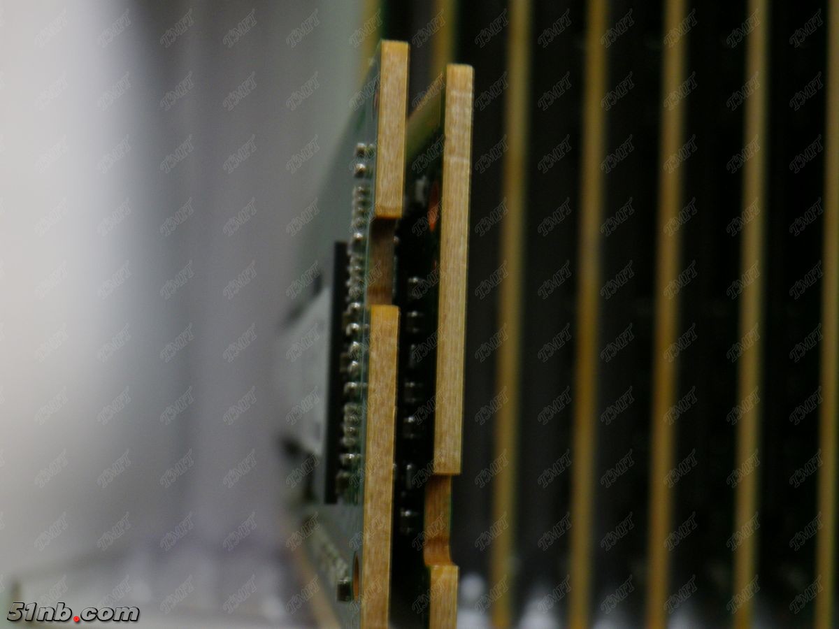 D4 4G-PCB板3.jpg