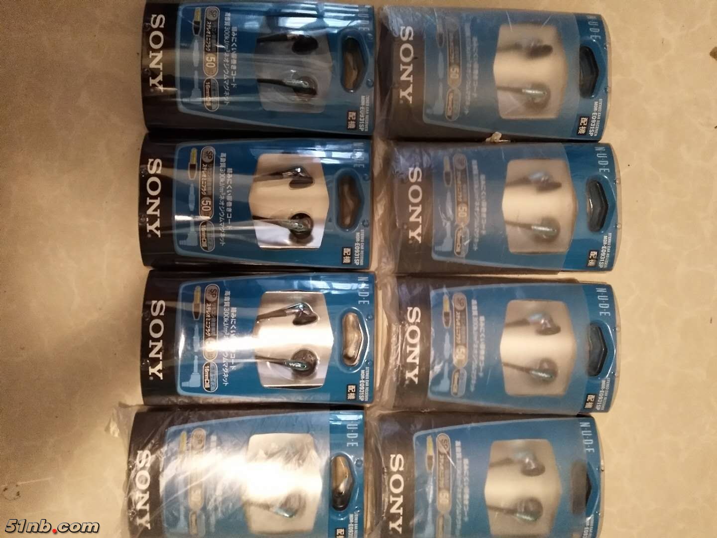 1883035082.jpg
