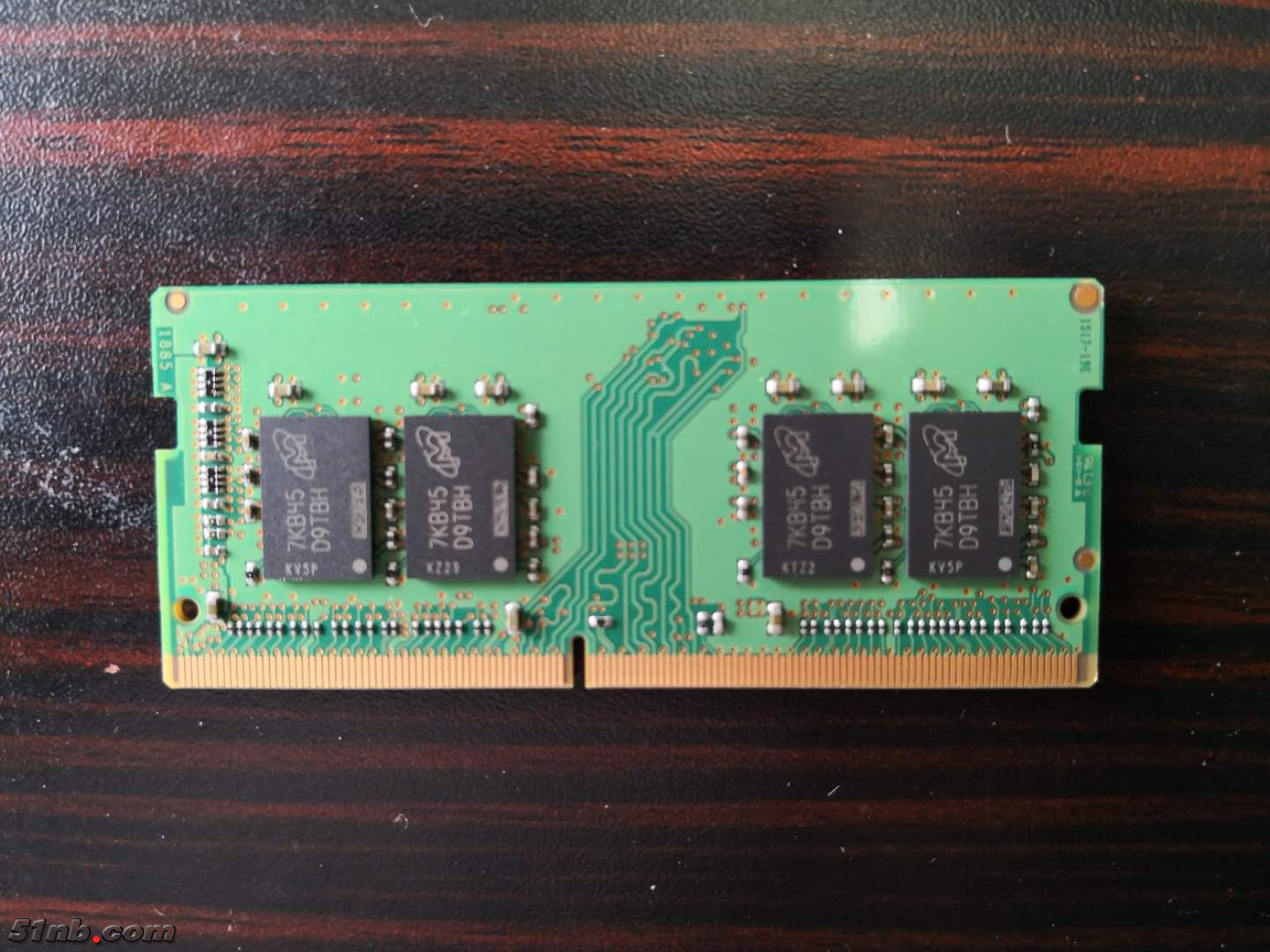 Micron DDR4 2400 8G P02.jpg