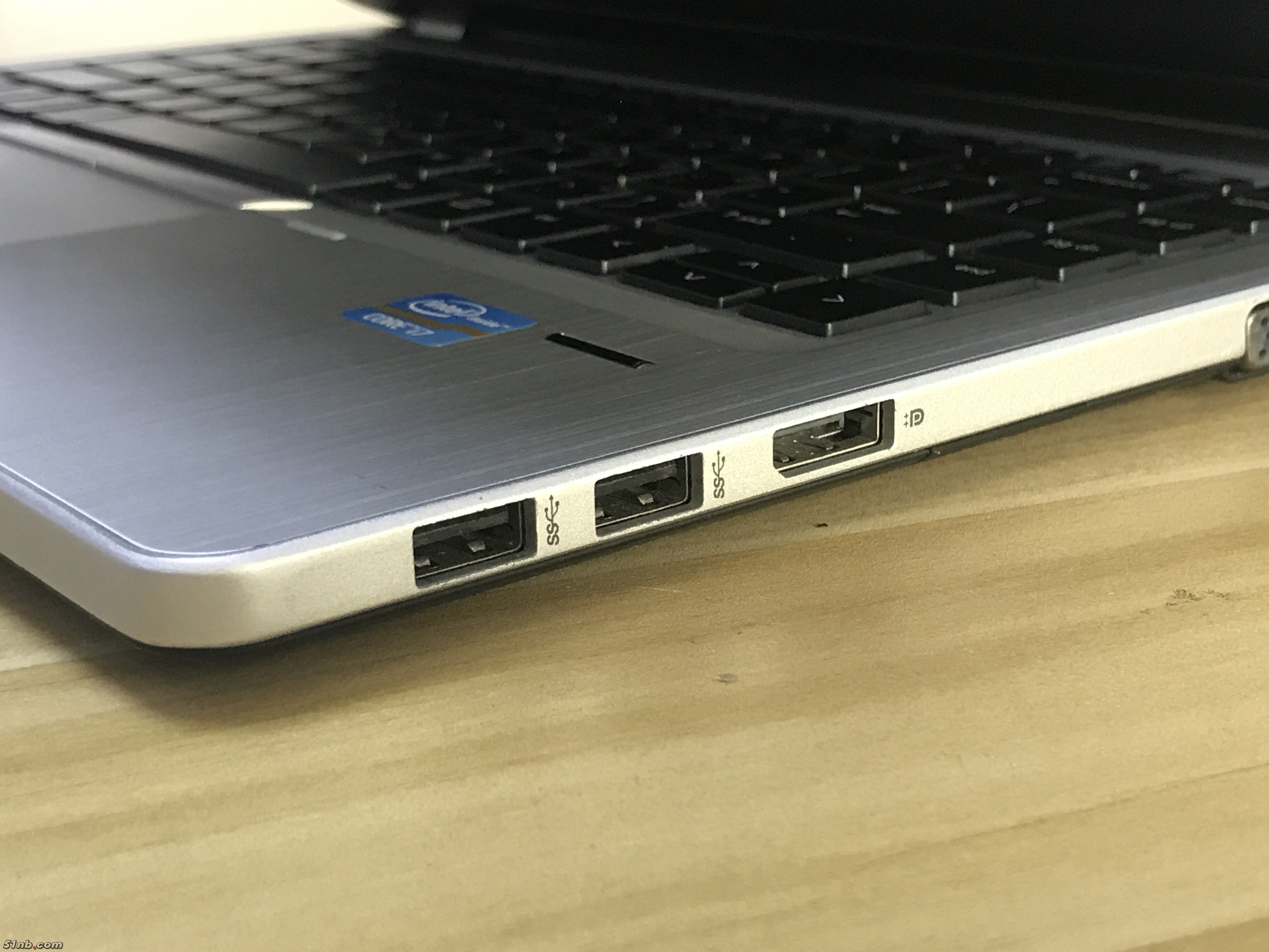 hp9470m-1.jpg