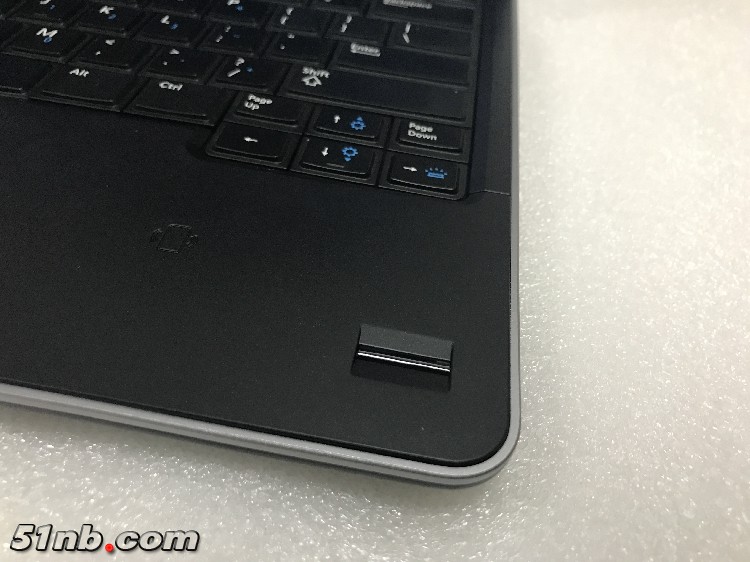 DELL E7440-10.jpg