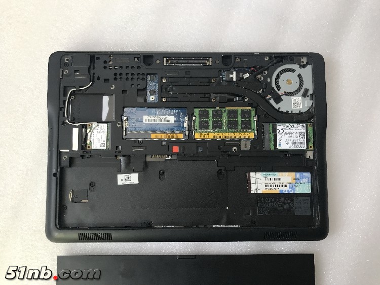 DELL E7440-12.jpg