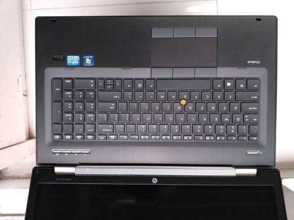 100235dipoa11zu3p01pos.jpg