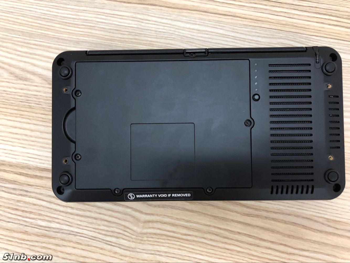 7GB`(NT_H4)UE39FR%5JBOV.jpg