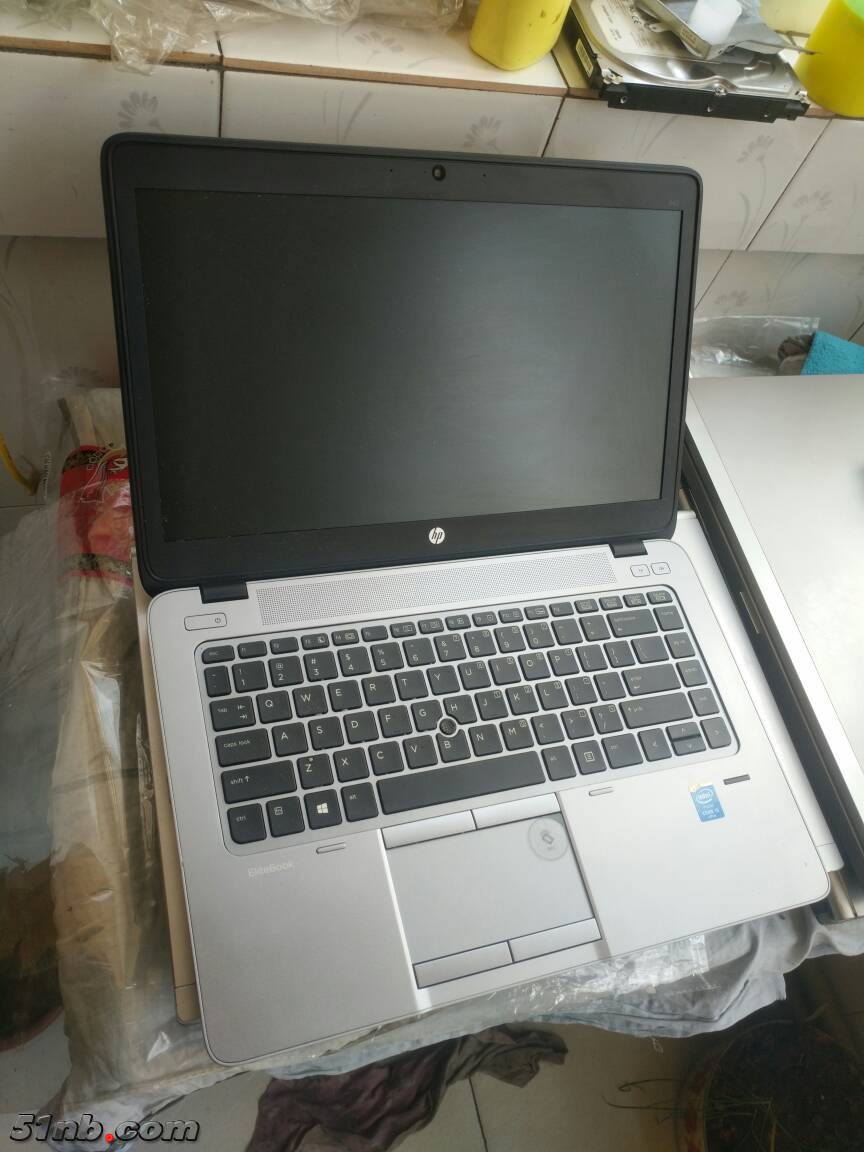 112228lk29g181nx1u8teu.jpg