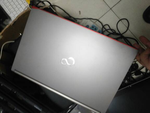 175518mshq00hm70q078dq.jpg