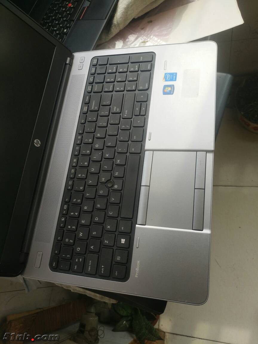 195228a7u4upwzm77w995m.jpg