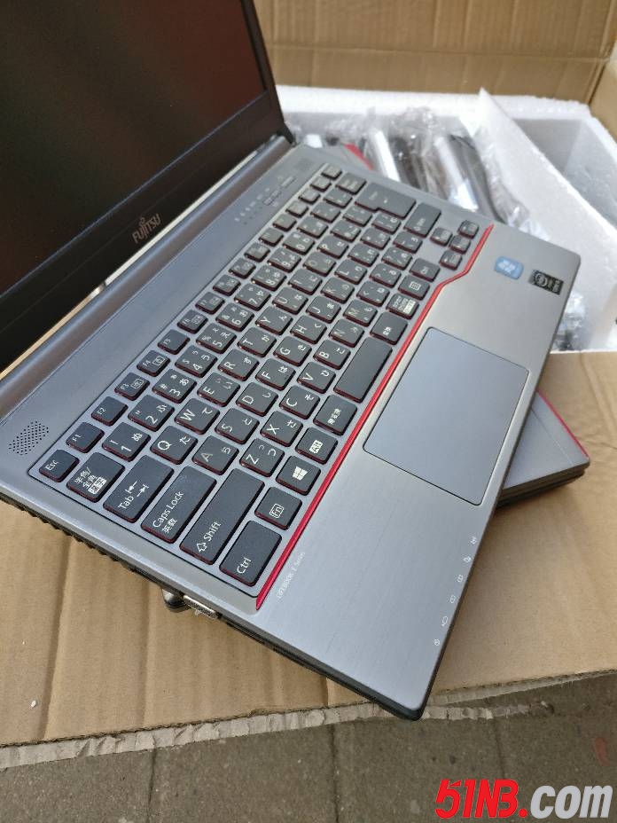 153529epgg63kg4kl061yc.jpg