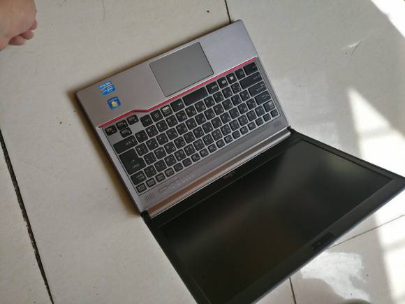135408uvsqbcapwqc6fvva.jpg