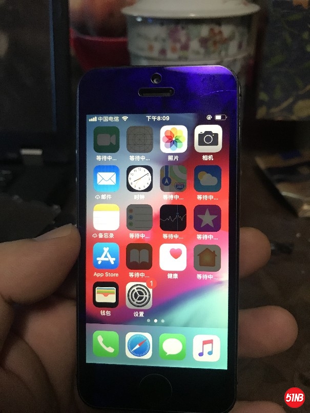 屏幕是SE的