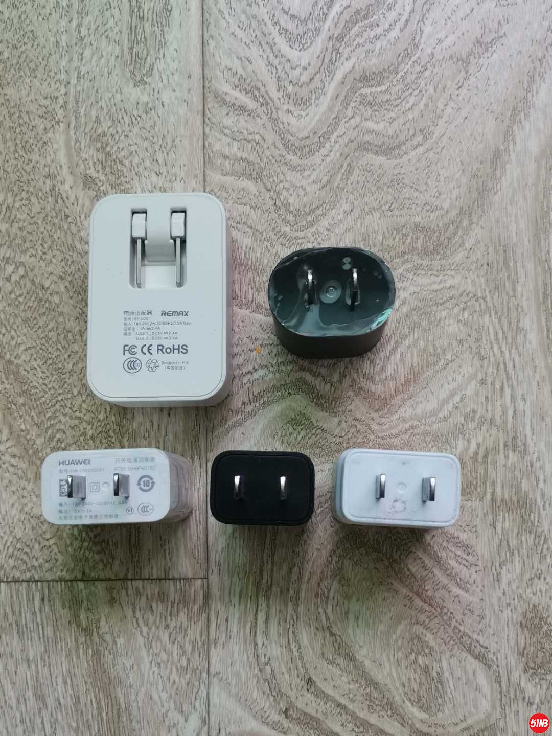 充电头每个10元