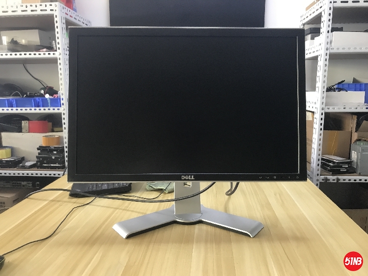 DELL2407-1.jpg