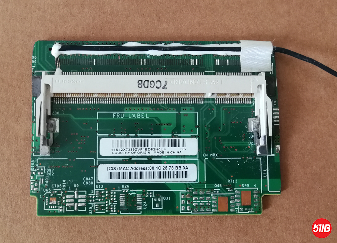 DDR2内存卡槽1.png