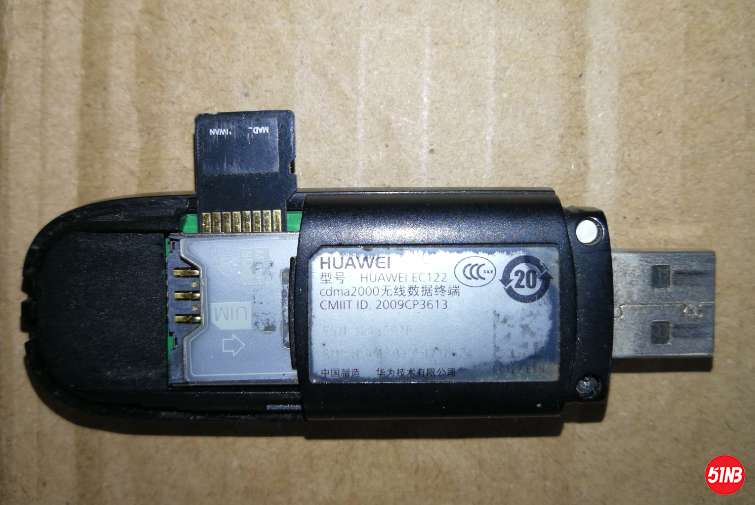 EC122 插TF卡.png