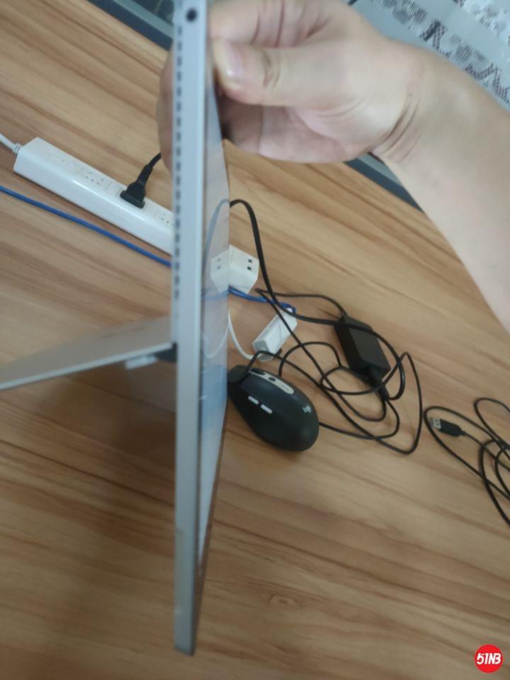 E8631B70ECBAAB155C6C56BB80CF0E23.jpg