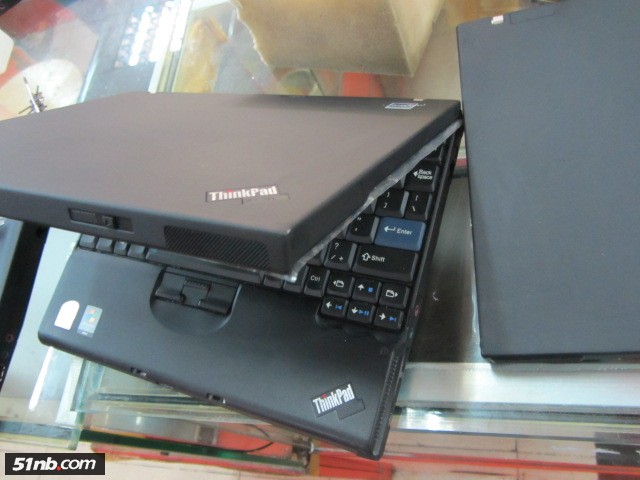 只是这个角有一个点见白了，所以定义95新